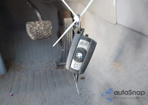 2007 BMW 328Xi z USA, uszkodzony, nr VIN WBAVT73517FV35811